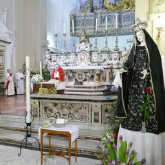 Mons. Gianni Massaro festeggiato dalla comunità di San Francesco