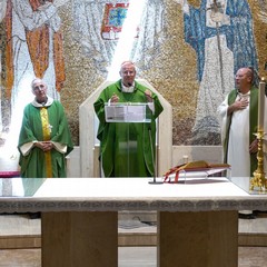 Il cardinale Bassetti alla Parrocchia San Luigi a Castel del Monte