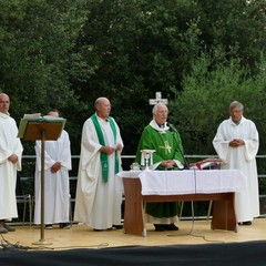 Festa di Santa Maria al Monte ai piedi del maniero federiciano