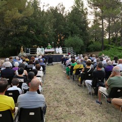 Festa di Santa Maria al Monte ai piedi del maniero federiciano