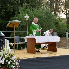 Festa di Santa Maria al Monte ai piedi del maniero federiciano