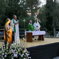 Festa di Santa Maria al Monte ai piedi del maniero federiciano