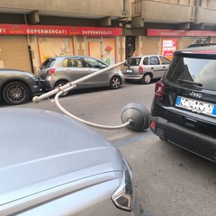 cade palo della pubblica illuminazione