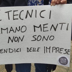 la protesta della scuola anche in Puglia