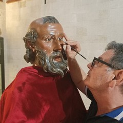 restauro della statua di San Nicola di Bari