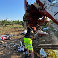 recuperate le carcasse dei due aerei precipitati tra Trani e Corato