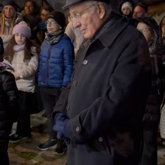 Screenshot com facebook katana ImmersiveActivity edit