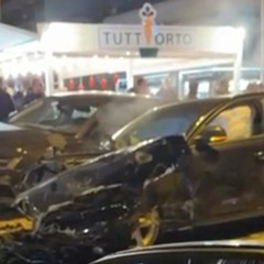 Screenshot com whatsapp MediaViewActivity edit