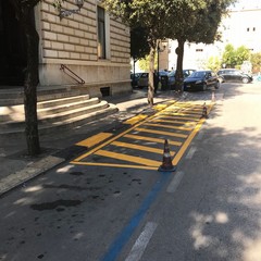 scuola Oberdan strisce a terra