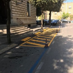 scuola Oberdan strisce a terra