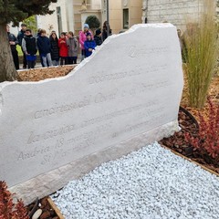Stele in memoria delle Vittime del Covid al Cimitero