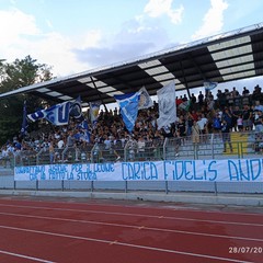 Tifosi biancazzurri al raduno della Fidelis
