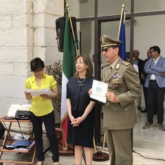 tn Comando Militare Esercito Puglia Ten Col Ocone e Prefetto JPG