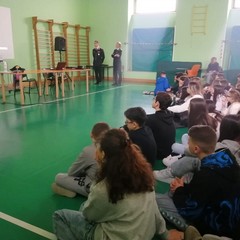 I carabieri di Andria incontrano gli studenti della "P. N. Vaccina"