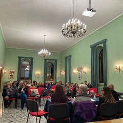 presentazione del libro "Milagro – Piccolo prodigio di luce" di don Tonino Bello, nella sala Dante del 1° circolo didattico "Oberdan" di Andria