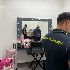 Guardia di finanza, sequestro salone estetico