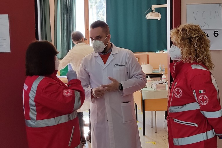 docenti vaccinati al liceo Classico 