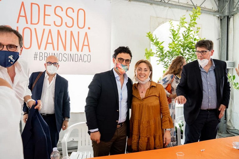 Giovanni Vurchio con la candidata sindaco Giovanna Bruno