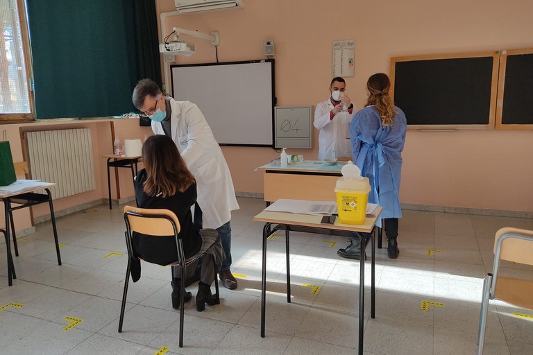 docenti vaccinati al liceo Classico 