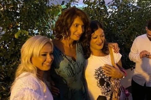 nella foto da sx l'avv. Di Pilato, Luxuria e Gianna