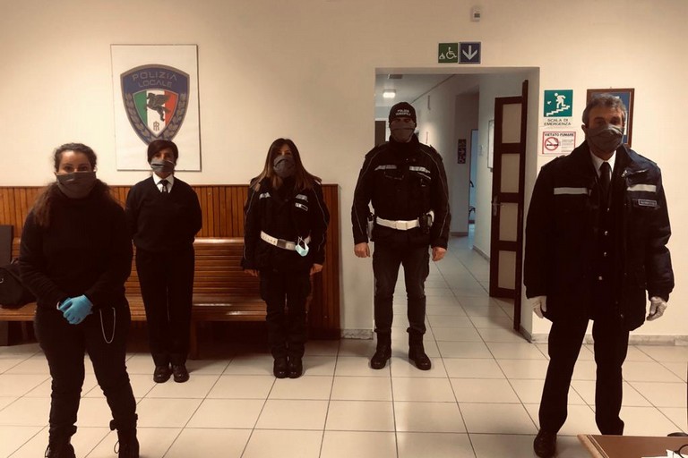 mascherine anti contagio donate alla Polizia Locale