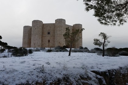 Castel del Monte innevato