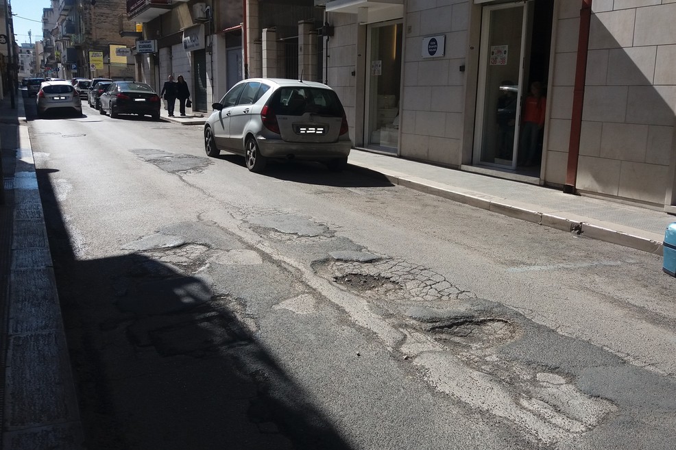 buche in via Duca degli Abruzzi