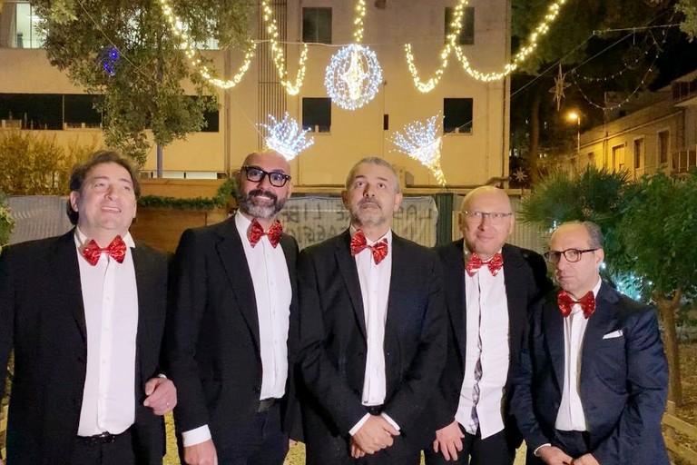 La casa di babbo Natale con i suoi Elfi 2019