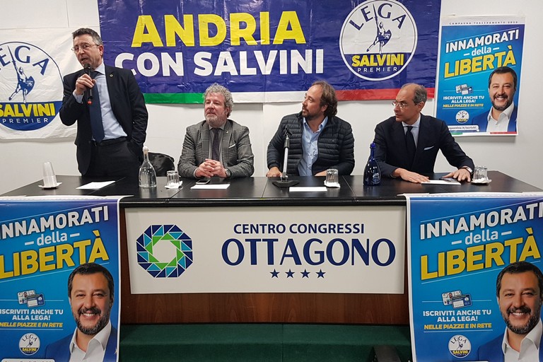 Incontro della Lega Salvini Puglia ad Andria con l'europarlamentare Massimo Casanova. <span>Foto Antonio D'Oria</span>