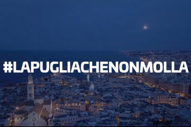 #Lapugliachenonmolla