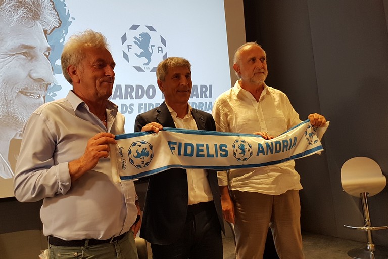 Presentazione del nuovo Direttore Sportivo biancazzurro Riccardo Di Bari. <span>Foto Antonio D'Oria</span>