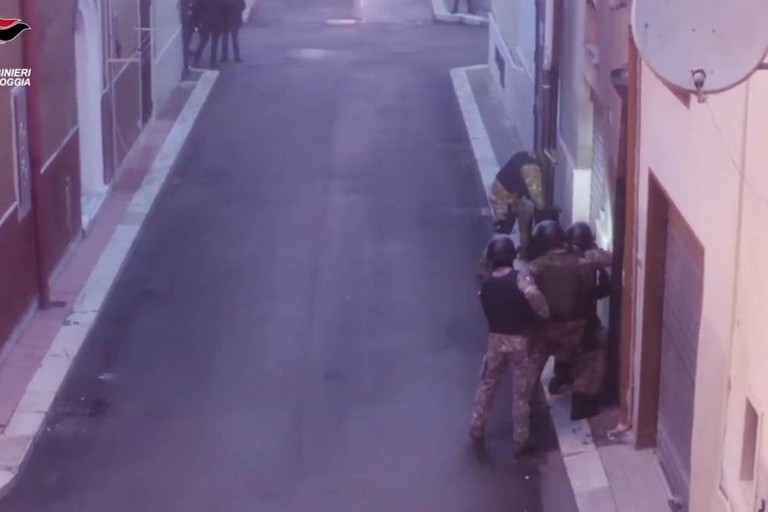 operazione dei carabinieri
