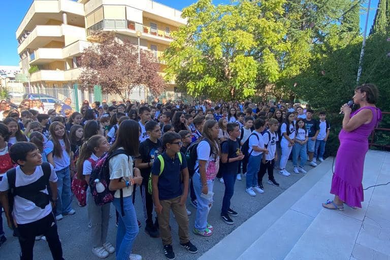 Ecco il primo giorno di scuola alla Verdi Cafaro