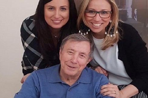 Taddeo Albo con le figlie Luisa e Paola