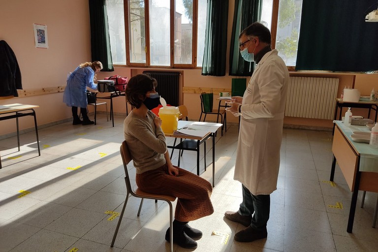 docenti vaccinati al liceo Classico 