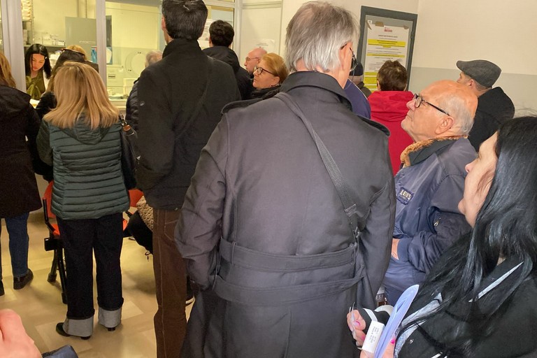 Farmacia Territoriale di Andria, disagi in coda