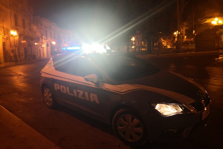 volante della Polizia di Stato