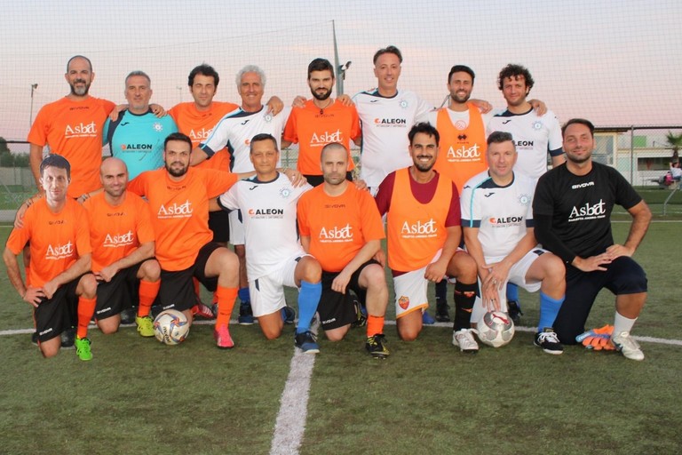 sfida calcistica tra il GSD Polizia Locale di Andria e la Asl/Bt