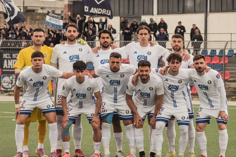 n. <span>Foto Fidelis Andria</span>