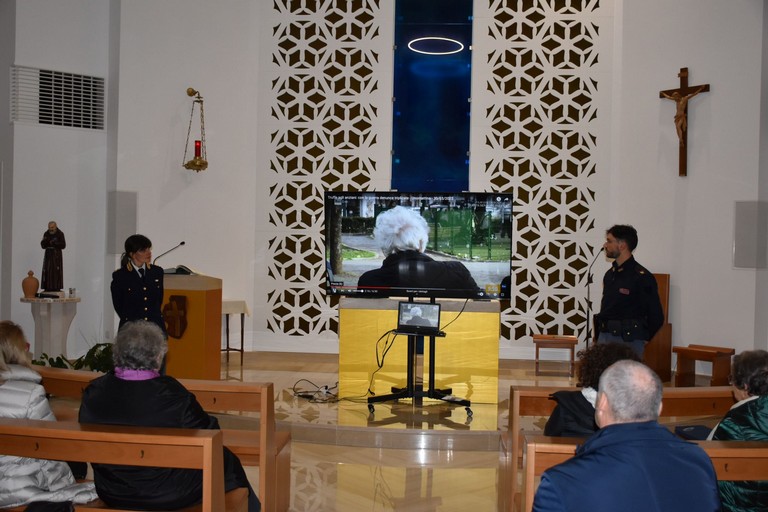 Polizia di Stato alla Parrocchia Madonna della Grazia in Andria