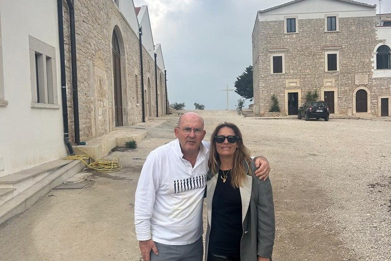 Don Riccardo Agresti e Bruna Piarulli