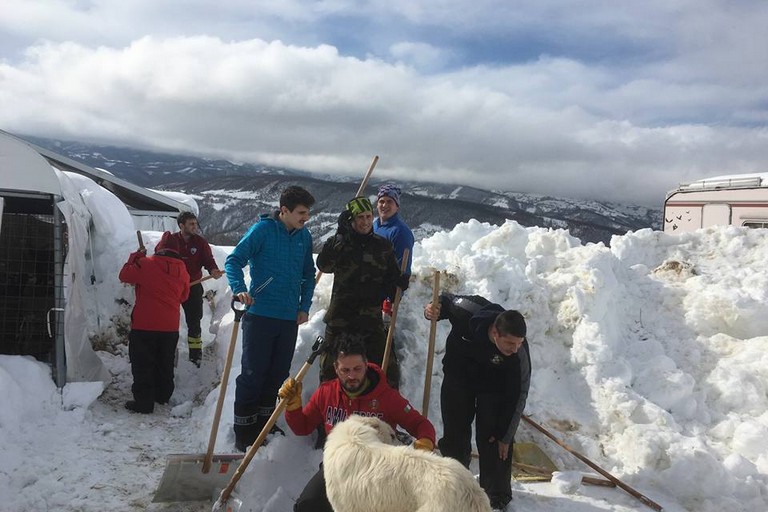 Amatrice coperta dalla neve