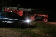 Assalto ad una masseria sulla Corato-Altamura, trattore ritrovato nelle campagne di Andria