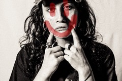 Dalla rabbia per le ingiustizie sociali alle note di Nietzsche: i temi affrontati dalla cantante andriese Federica Suriano