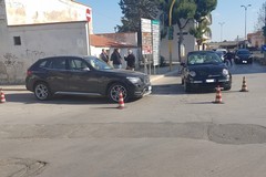 Due donne ferite in incidente stradale all'incrocio tra viale Togliatti e Padre Savarese