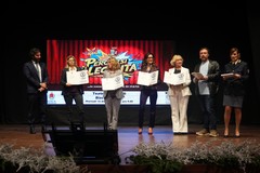 "Percorsi di legalità… in scena con la Polizia di Stato”: premiati il centro Zenith e l'ITT "Sen. Jannuzzi" di Andria