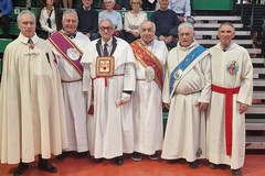 Tanta la partecipazione delle associazioni religiose di Andria che si sono strette al neo vescovo, Don Mimmo Basile