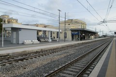 Circolazione ferroviaria nel caos in Puglia, a causa del crollo di un muro lungo il tratto tra Trinitapoli e Cerignola