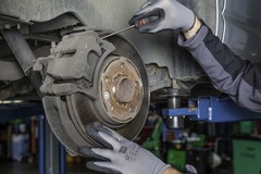 Gli attrezzi che non possono mancare in un garage per la manutenzione dell’auto