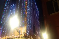 Tanti colori e luci per il Santo Natale al 3° vicolo Casalino grazie all'estro di Riccardo Melillo